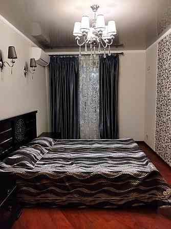 Сдам в Калининском р-не Новострое 2-х комн. Ремонт. Всё есть. Накопительный и нагревательный баки Донецк