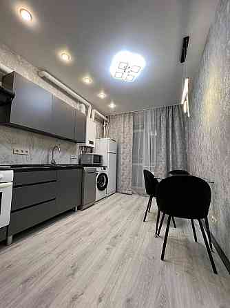 1-ка на площади Ленина, Ворошиловский р-н. Донецк