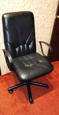 Кресло, кожа. Донецк