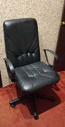 Кресло, кожа. Донецк