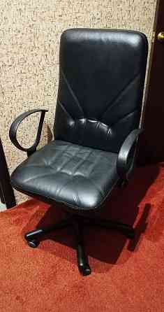 Кресло, кожа. Донецк