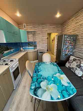 Мариуполь, Центральный район, рядом парк Гурова Мариуполь