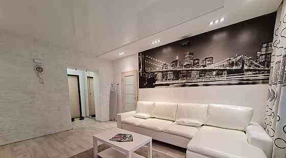 Ворошиловский район, Крытый рынок, Школьный бульвар Донецк