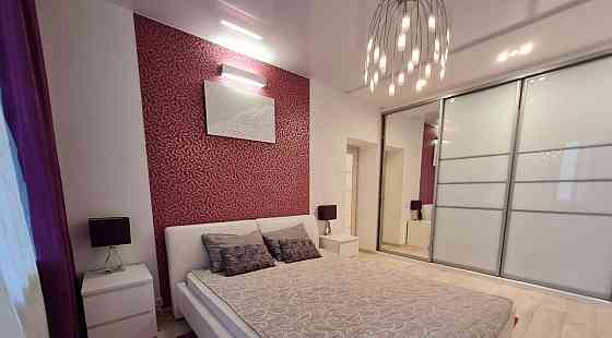 Ворошиловский район, Крытый рынок, Школьный бульвар Донецк