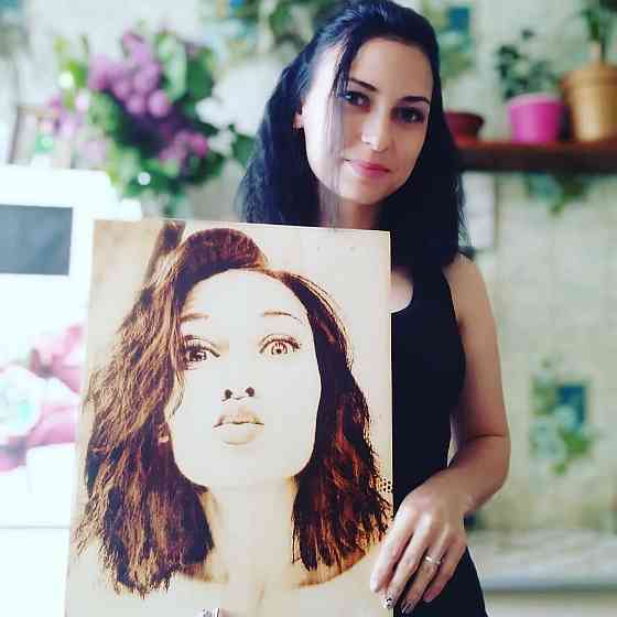 Огненный портрет\пано на дереве Мариуполь