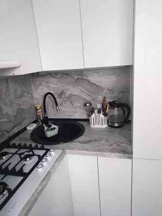 1к квартира в Центральном районе, мкр 17 Мариуполь