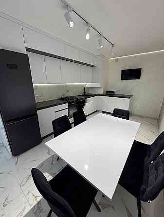 Сдам 3 к.кВ, Ворошиловский р-н, ул. Набережная 157, Крытый Рынок, Ramada Донецк