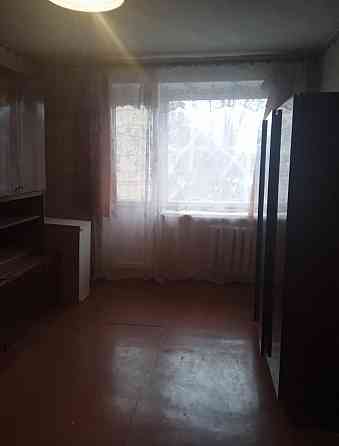 Продаётся 1-комнатная светлая квартира в городе Зугрэс Зугрэс