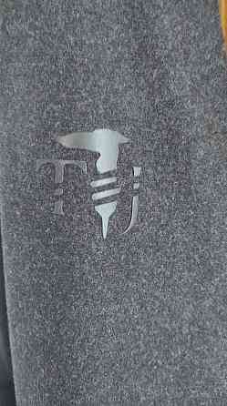 Тренч -куртка Trussardi. Италия. Донецк