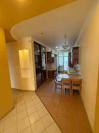 Продажа 3х Комнатной Сталинки в Центре Ворошиловского района ул.Артема ! Вода доходит ! Донецк