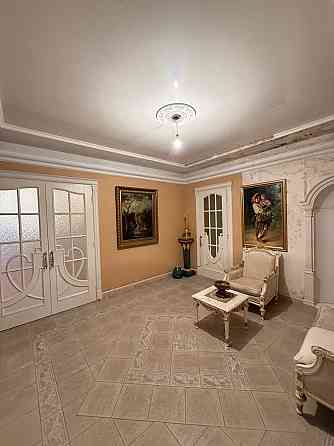 Продам квартиру 212 кв.м площадь Ленина от Собственника Донецк