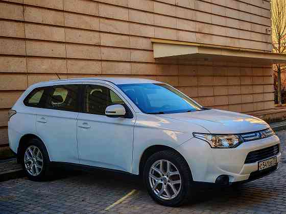 2013 Mitsubishi Outlader 2.0 CVT Донецк