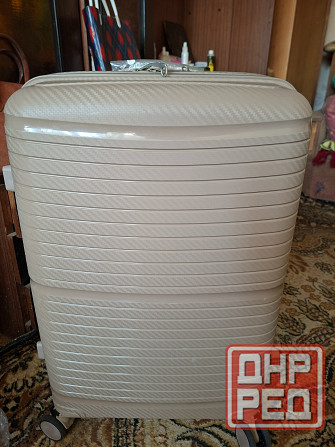 Полипропиленовый чемодан. Донецк - изображение 1