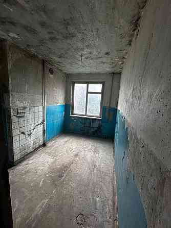 Продам 2х комн., 6/9, под ремонт, ул. Политбойцов Исполком Донецк