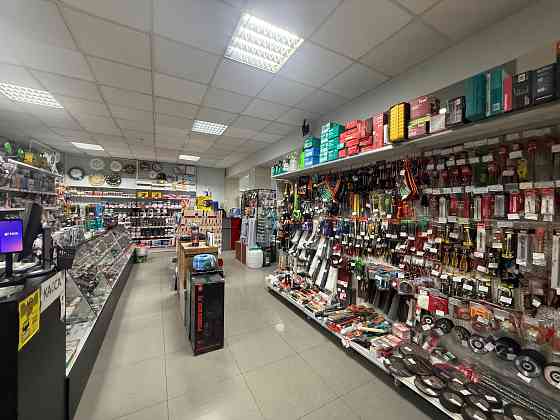 Аренда Коммерческого Помещения 550 Квадратных Метров Торгового Помещения! Ул.Университетская 102 Донецк