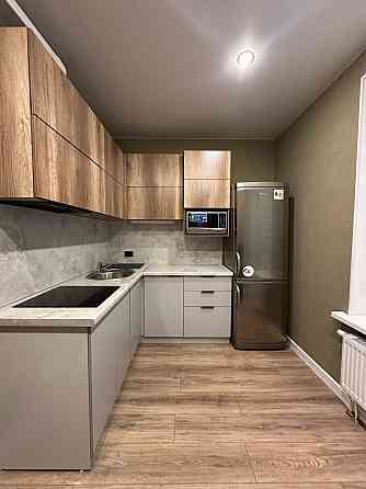 1-ком / Ворошиловский р-н Донецк