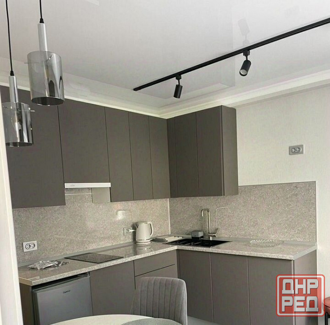 Ленинский район, Цирк, Ленинский проспект Донецк - изображение 1