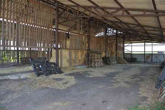 Продаётся здание коровника в Пролетарском районе Донецк