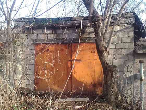 Продам гараж Торез