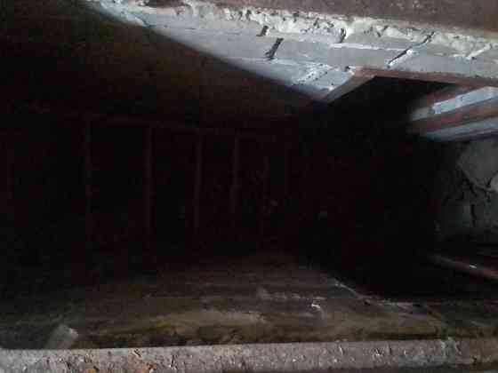 Продам гараж Торез