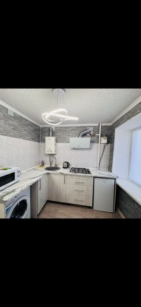 Сдам студию посуточно Макеевка район 3/5 Макеевка