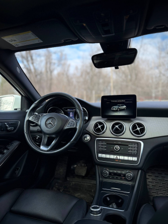 Продам Mercedes Benz gla 250 Донецк