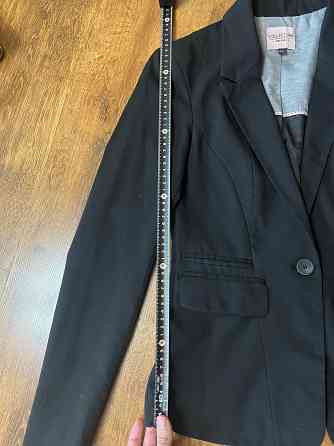 Пиджак Bershka 42-44р.,500руб.,б/у Донецк