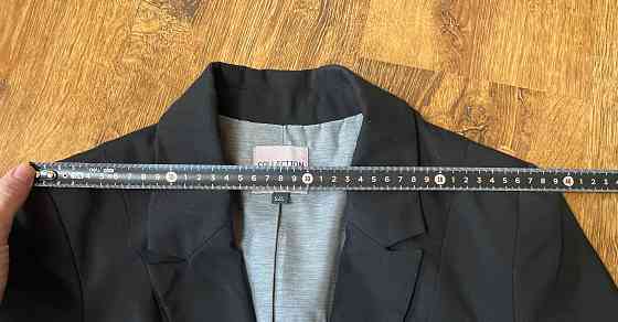 Пиджак Bershka 42-44р.,500руб.,б/у Донецк