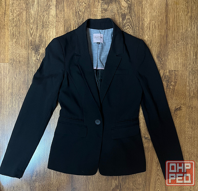 Пиджак Bershka 42р.,500руб.,б/у Донецк - изображение 1