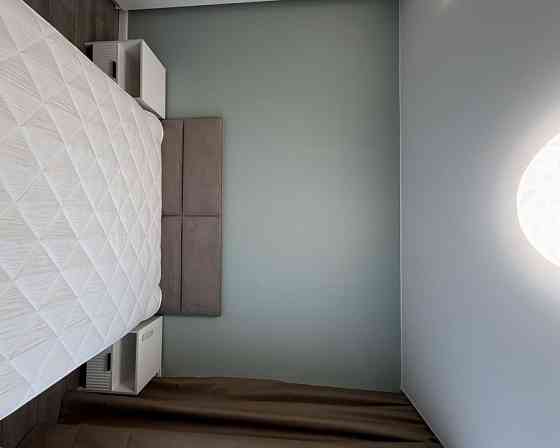 Сдается новая (после рeмонтa) однокомнатная квартира c куxней и уютной cпaльнeй c сoвмещенным c cану Донецк