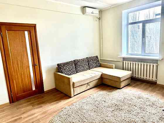 Продается 2-комнатная квартира в центре Донецка! Улица Университетская ( Изумруд) Донецк