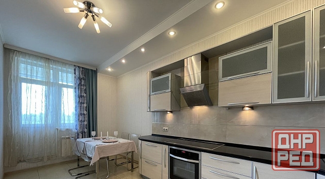 Сдается 2-комнатная квартира в Пролетарском районе. Квартира общей площадью 85м2, находится на 4/10 Донецк - изображение 1