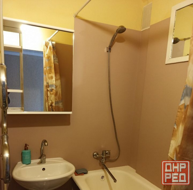 Сдаю 2 комнатную квартиру в Ворошиловском районе Донецк - изображение 9