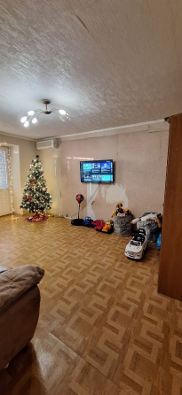 Продажа четырехкомнатной квартиры в Калининском районе Донецк