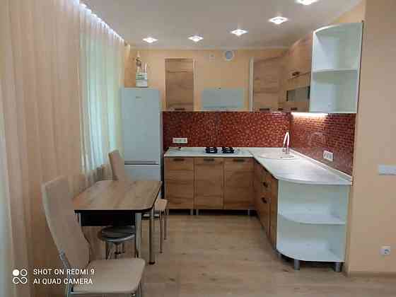 Сдам 2-х комнатную с Ремонтом в Торезе. Всё необходимое есть. Торез