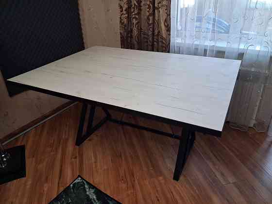 Современный стол стильная столешница лдсп светлая Донецк