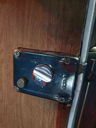 Аварийное вскрытие ,замена ,ремонт ,установка замков . Квартиры ,гаражи , машины . Донецк