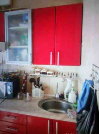 Продам 2 к.кв-ру на Левом берегу , сталинка, р-он роддома . Мариуполь