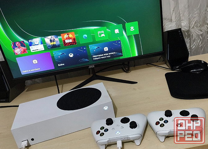 Продам Xbox Series S с двумя джоями Макеевка - изображение 3
