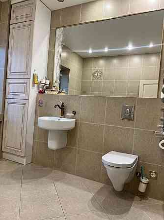 Сдаётся трёхкомнатная в Ленинском р-не по низкой цене Донецк