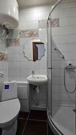 Предлагается уютная и светлая квартира в Куйбышевском районе, в районе Топаз. Донецк