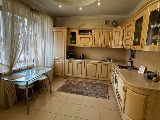 240 метров, земля в собственности, супер Донецк