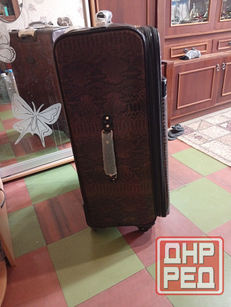 Чемодан большой 4000 рублей Макеевка - изображение 4