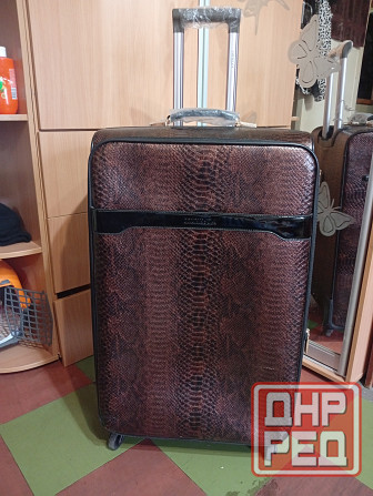 Чемодан большой 4000 рублей Макеевка - изображение 1