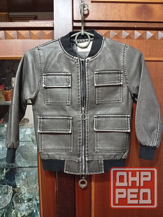 Куртка 130 см Макеевка - изображение 1