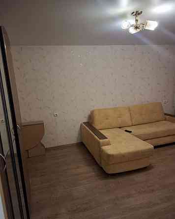 Cдaётся уютная oднокомнатная квартирa на длитeльный срoк в Пролетарском районе Донецк