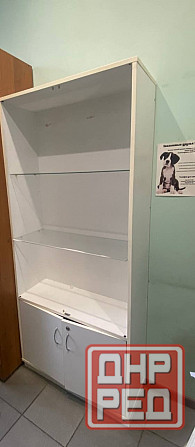 Шкаф со стеклянными полками Донецк - изображение 1