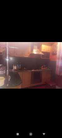 продам 4 к.кв. киевский р. артема пер. андреева 5900 мил р торг. Донецк