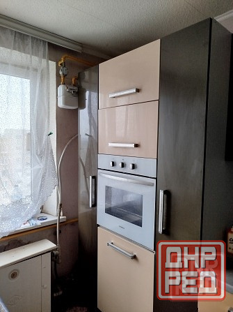 Продам 3х комнатную квартиру в центре, автономное отопление Макеевка - изображение 1