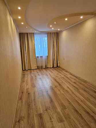 Продается 2-хкомнатная квартира в Ленинском р-не! Ориентир цирк Космос! Донецк